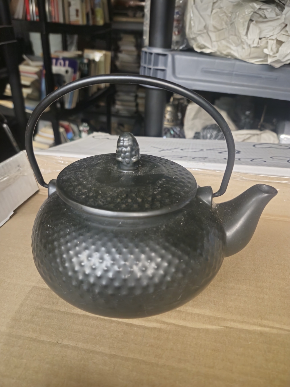 Mikasa Black Textured Cast Iron Teapot with Handle